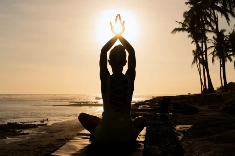 beautiful-woman-meditating-outdoors-1920×1280